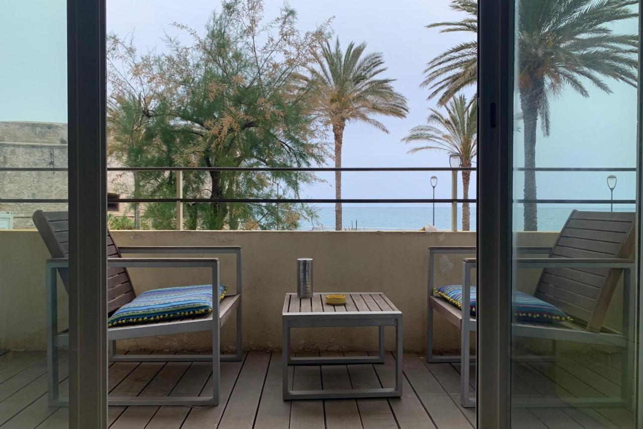 Fully Equipped Beachfront Studio In The Heart Of The City Center Bd Leclerc 앙티브 외부 사진
